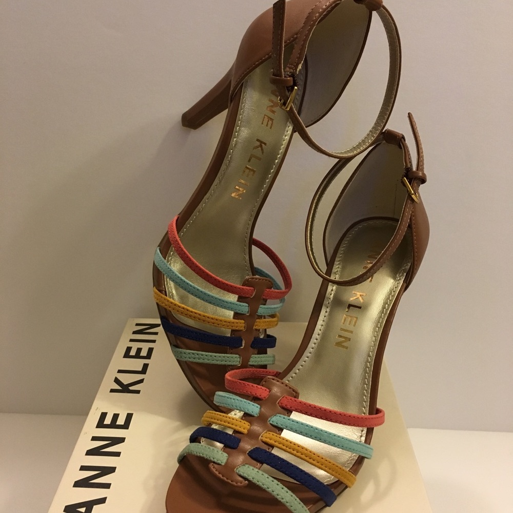 NWT Ann Klein Brown Sandals